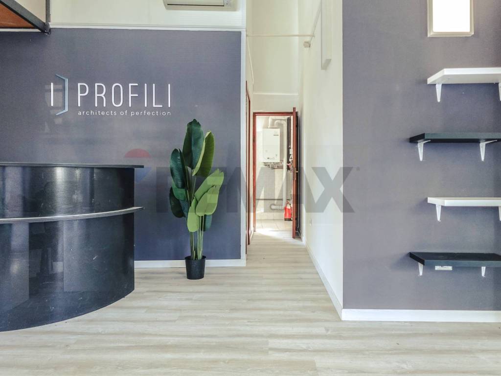 ufficio in vendita a Busto Arsizio