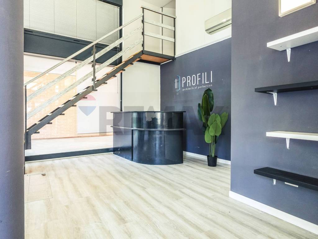 ufficio in vendita a Busto Arsizio