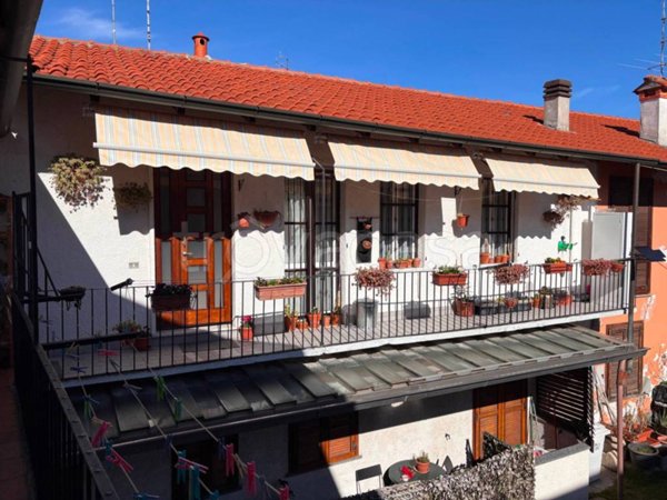 appartamento in vendita a Busto Arsizio in zona Borsano