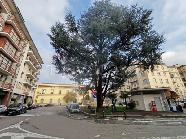 negozio in vendita a Busto Arsizio