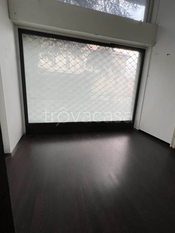 negozio in vendita a Busto Arsizio