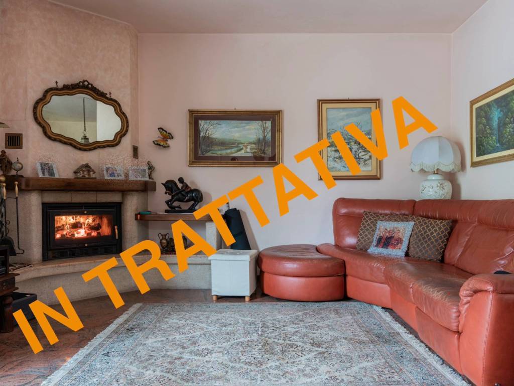 casa indipendente in vendita a Busto Arsizio