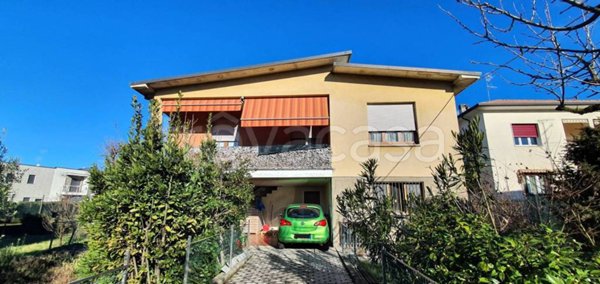 casa indipendente in vendita a Busto Arsizio
