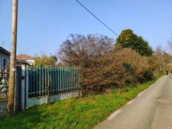 terreno edificabile in vendita a Busto Arsizio