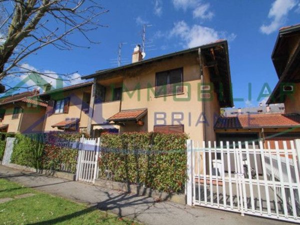 casa indipendente in vendita a Busto Arsizio