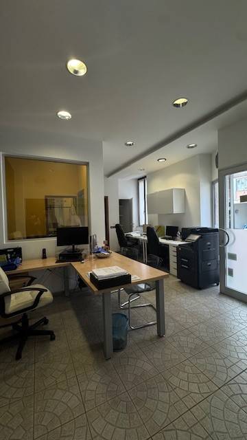 ufficio in vendita a Busto Arsizio