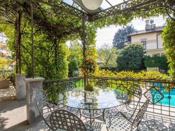 casa indipendente in vendita a Busto Arsizio