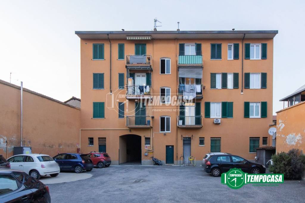 appartamento in vendita a Busto Arsizio in zona Borsano