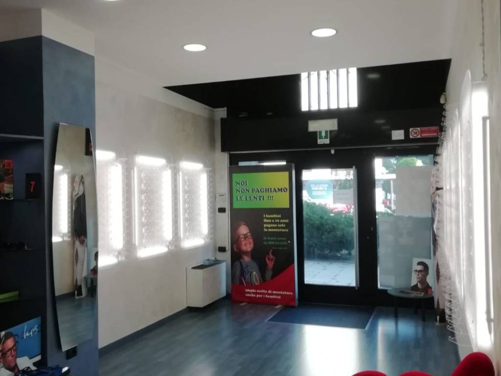 negozio in vendita a Busto Arsizio