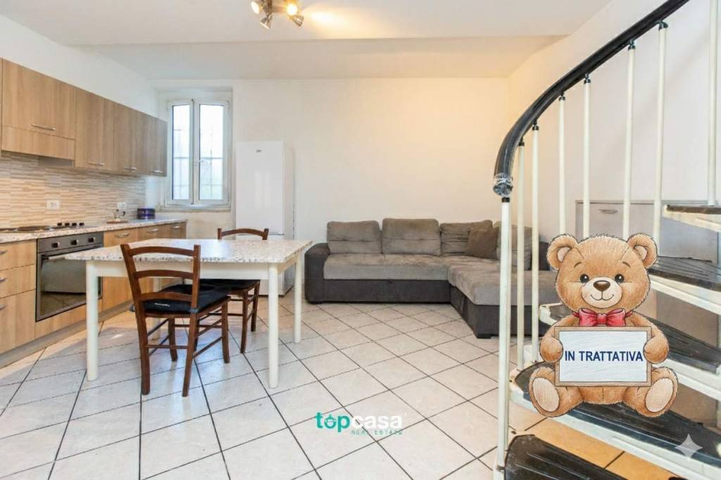 casa indipendente in vendita a Busto Arsizio