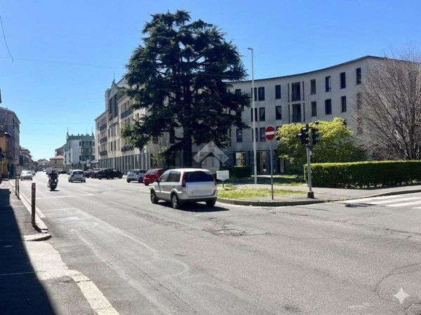 ufficio in vendita a Busto Arsizio