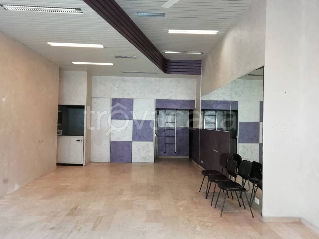 negozio in vendita a Busto Arsizio