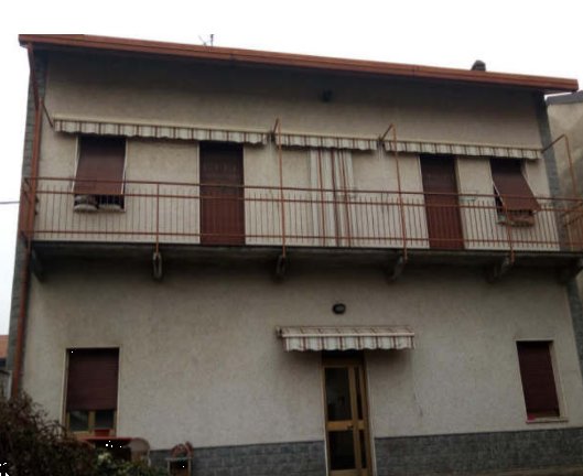 casa indipendente in vendita a Busto Arsizio