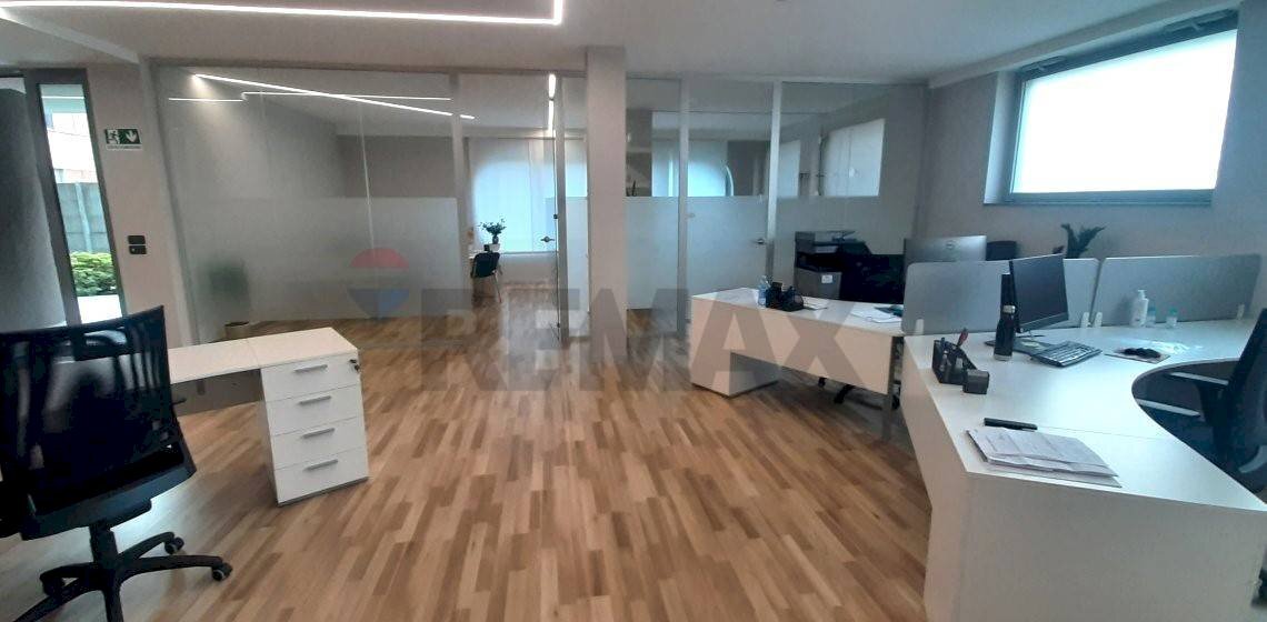 ufficio in vendita a Busto Arsizio