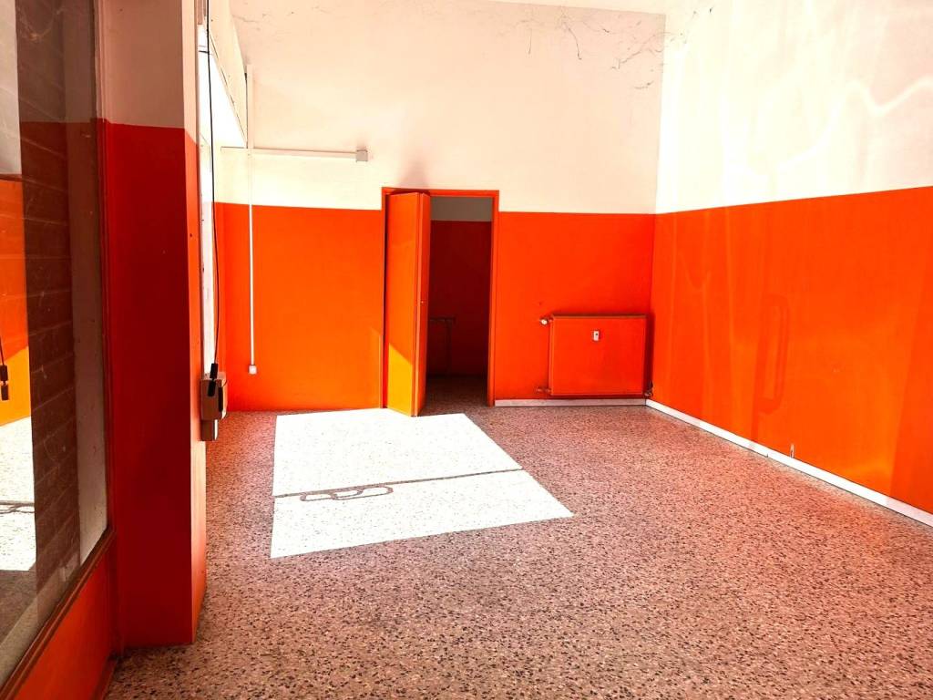 negozio in vendita a Busto Arsizio