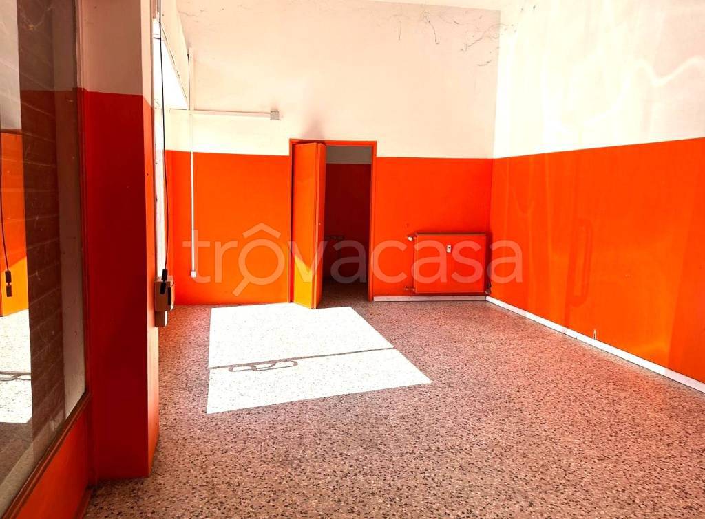 negozio in vendita a Busto Arsizio