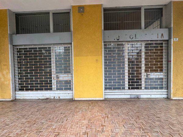 negozio in vendita a Busto Arsizio