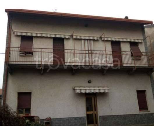 casa indipendente in vendita a Busto Arsizio