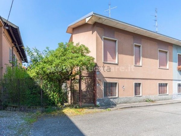 casa semindipendente in vendita a Busto Arsizio