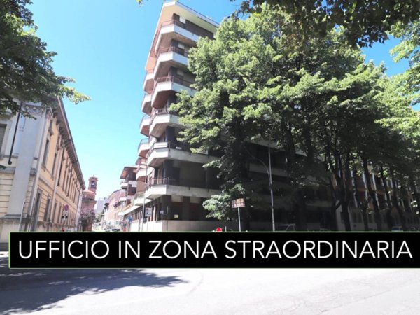 ufficio in vendita a Busto Arsizio