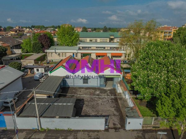 negozio in vendita a Busto Arsizio