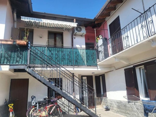 appartamento in vendita a Busto Arsizio in zona Borsano