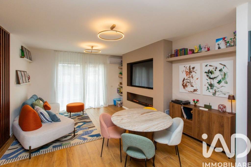 casa indipendente in vendita a Busto Arsizio