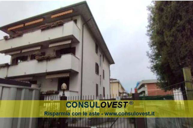 appartamento in vendita a Busto Arsizio