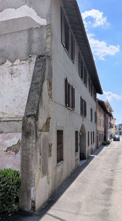 negozio in vendita a Busto Arsizio in zona Borsano