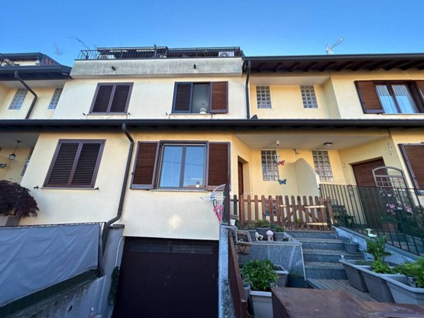 casa indipendente in vendita a Busto Arsizio