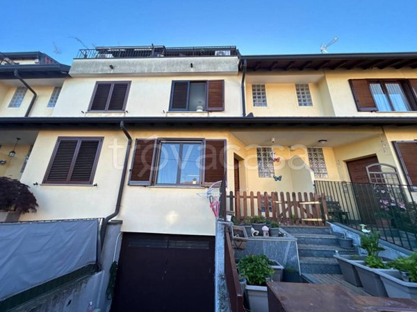 casa indipendente in vendita a Busto Arsizio