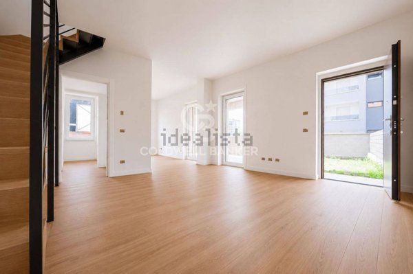 casa indipendente in vendita a Busto Arsizio