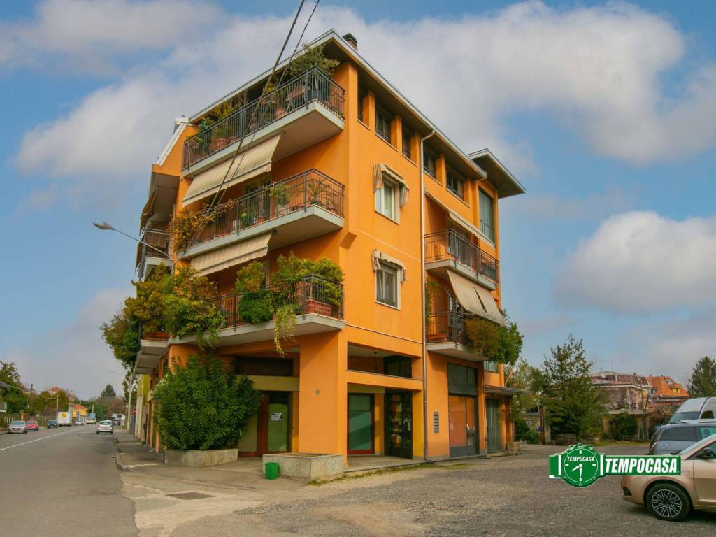 negozio in vendita a Busto Arsizio