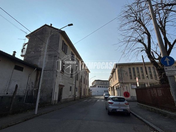 appartamento in vendita a Busto Arsizio in zona Borsano