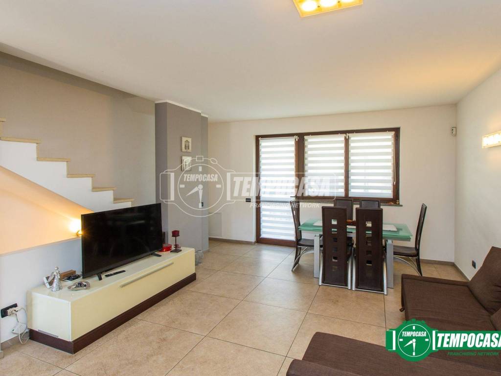 casa indipendente in vendita a Busto Arsizio