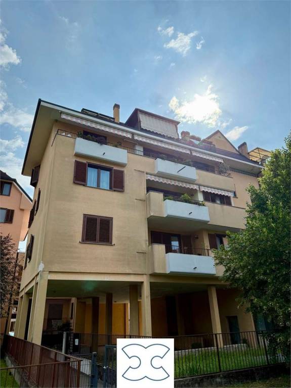 appartamento in vendita a Busto Arsizio in zona Borsano