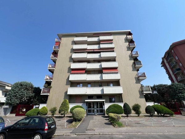appartamento in vendita a Busto Arsizio in zona Borsano