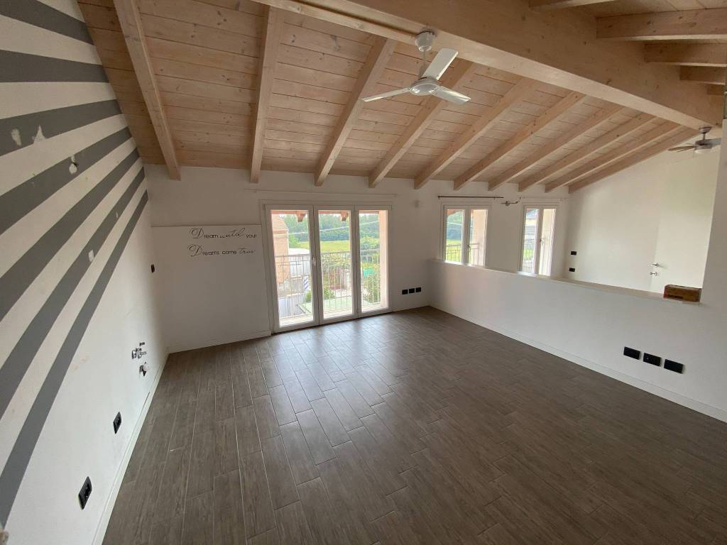 intera palazzina in vendita a Busto Arsizio
