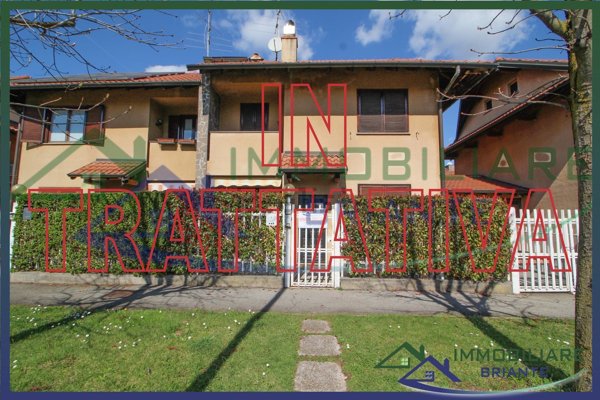 casa indipendente in vendita a Busto Arsizio