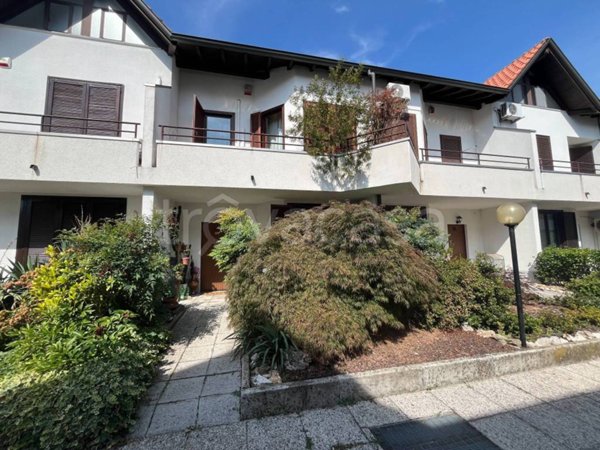 casa indipendente in vendita a Busto Arsizio