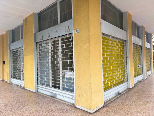 negozio in vendita a Busto Arsizio