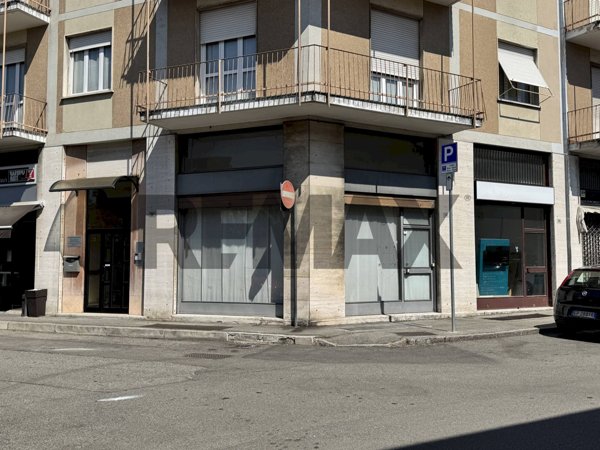 negozio in vendita a Busto Arsizio