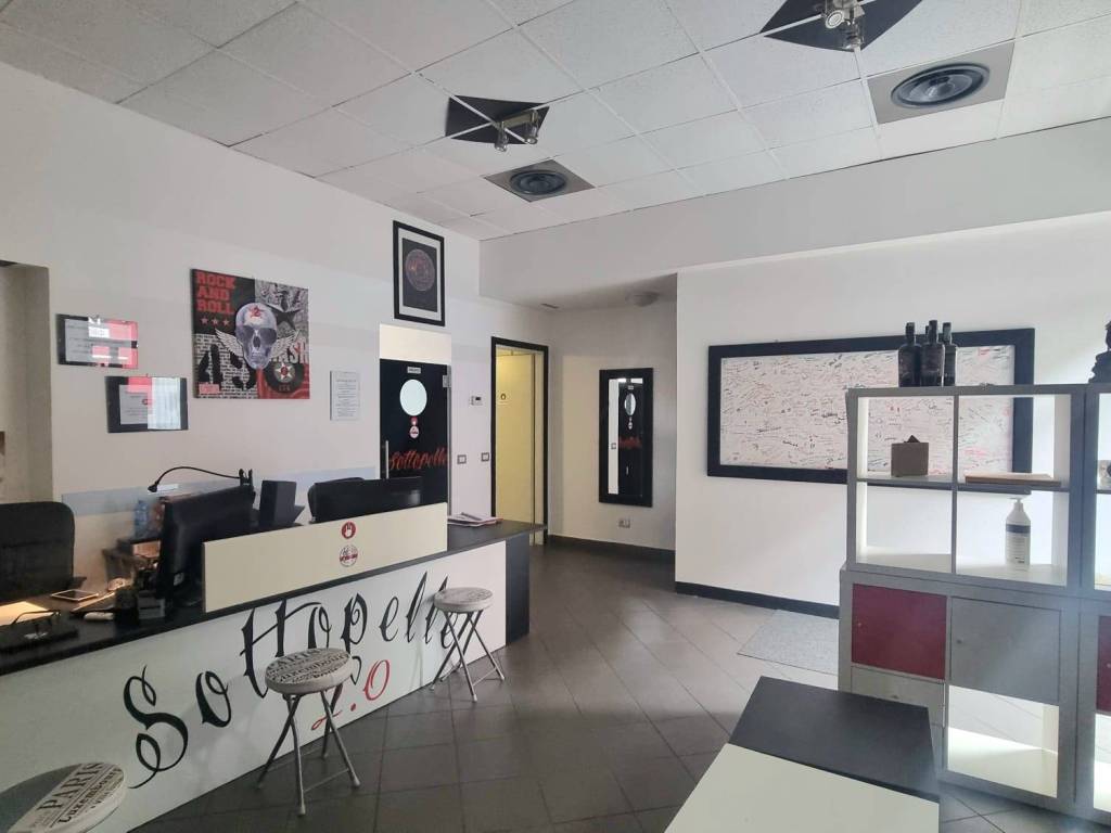 negozio in vendita a Busto Arsizio