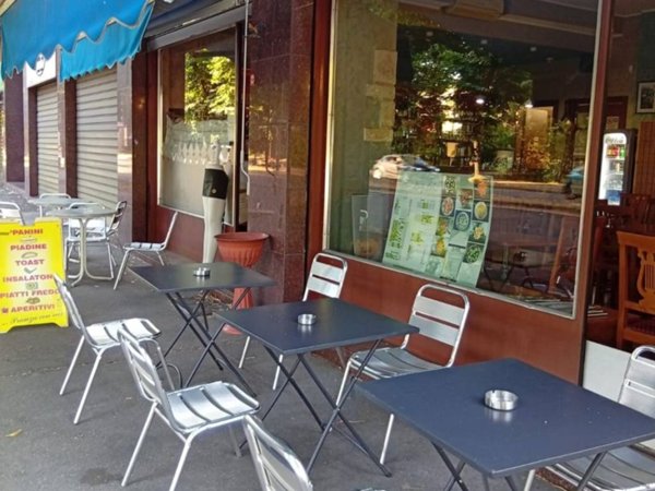 negozio in vendita a Busto Arsizio in zona Borsano