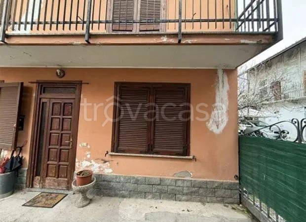 casa indipendente in vendita a Busto Arsizio in zona Borsano