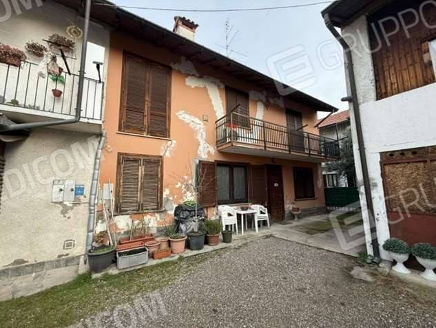 appartamento in vendita a Busto Arsizio in zona Borsano