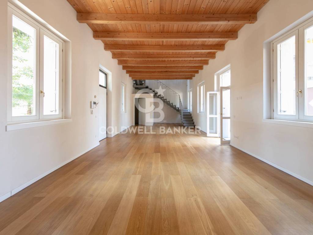 casa indipendente in vendita a Busto Arsizio