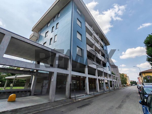 locale di sgombero in vendita a Busto Arsizio