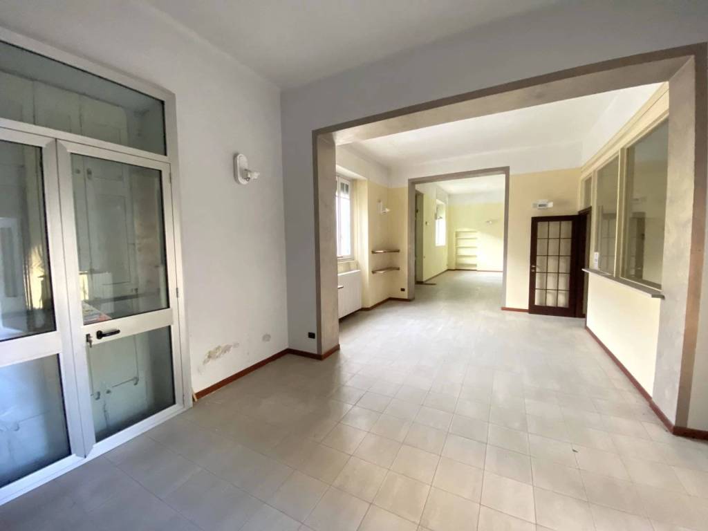 negozio in vendita a Busto Arsizio