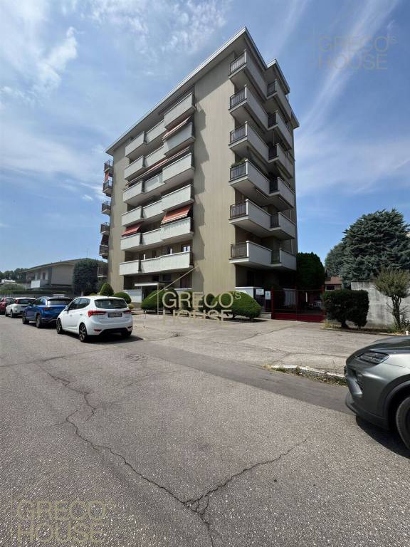 appartamento in vendita a Busto Arsizio in zona Borsano